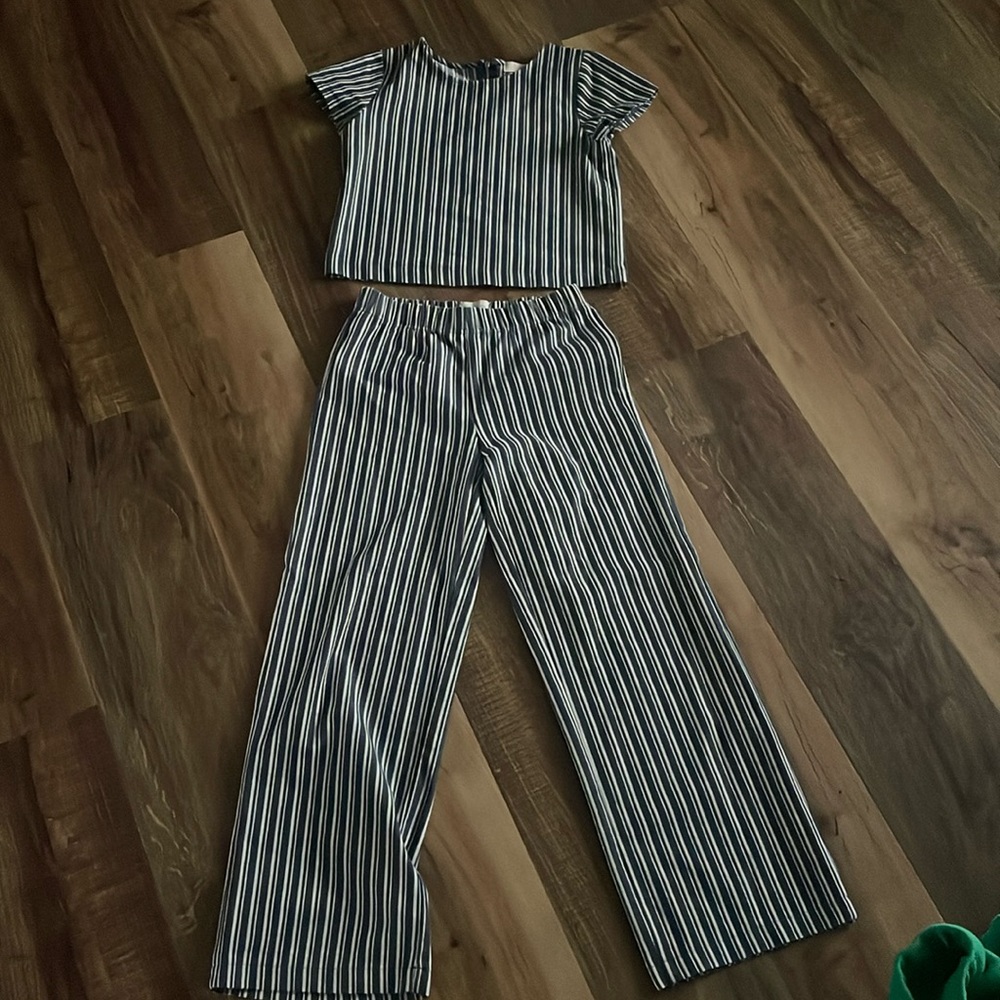 Girls size medium GB two piece set